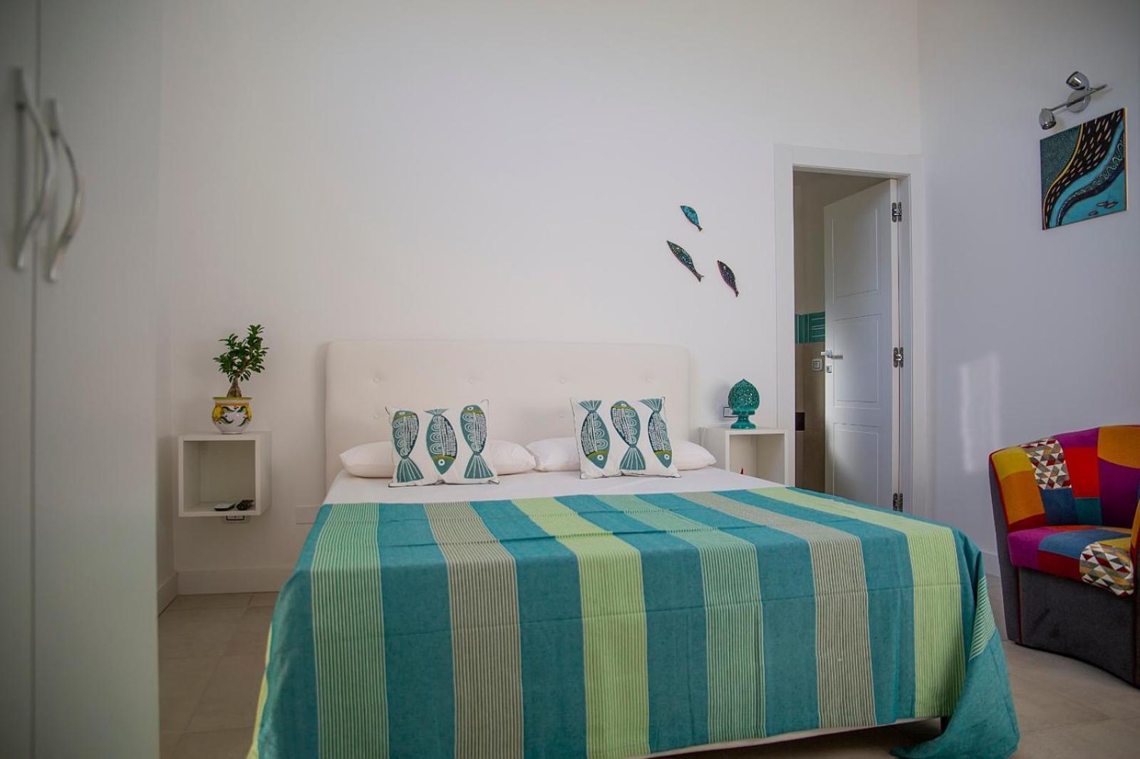 Amami Home Vietri Bilik gambar